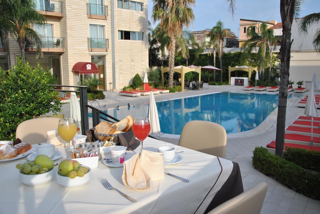 Grand Hotel Yachting Palace Riposto Exterior foto